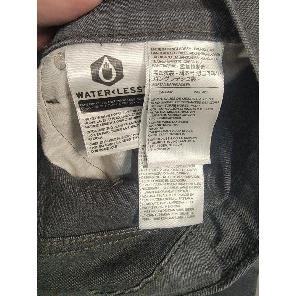 Levi's 541 Athletic Taper Jeans Grey‎ Size 33x30 (Measured 28.5